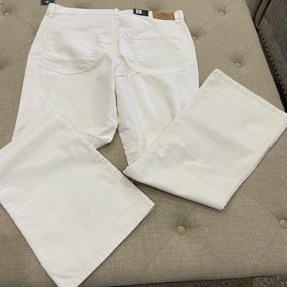 Pants - Picture 7 of 12